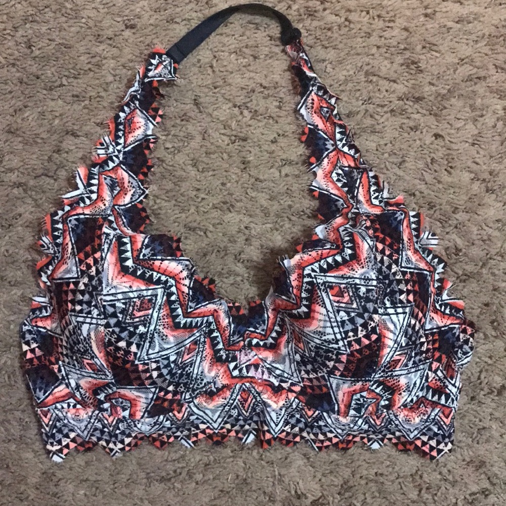 💕2/$30💕 VS PINK Halter Push Up Bralette